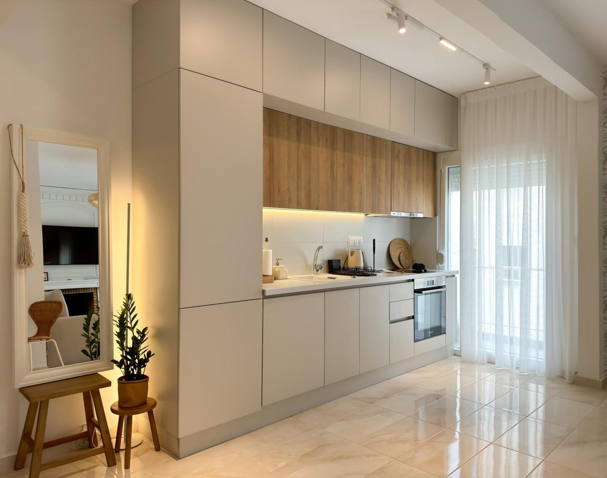 Luxury Downtown Apartment Guya Thessaloniki Exterior photo
